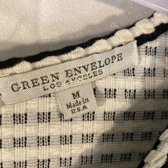 GREEN ENVELOPE black white stripe flare sleeve top M - Picture 9 of 10